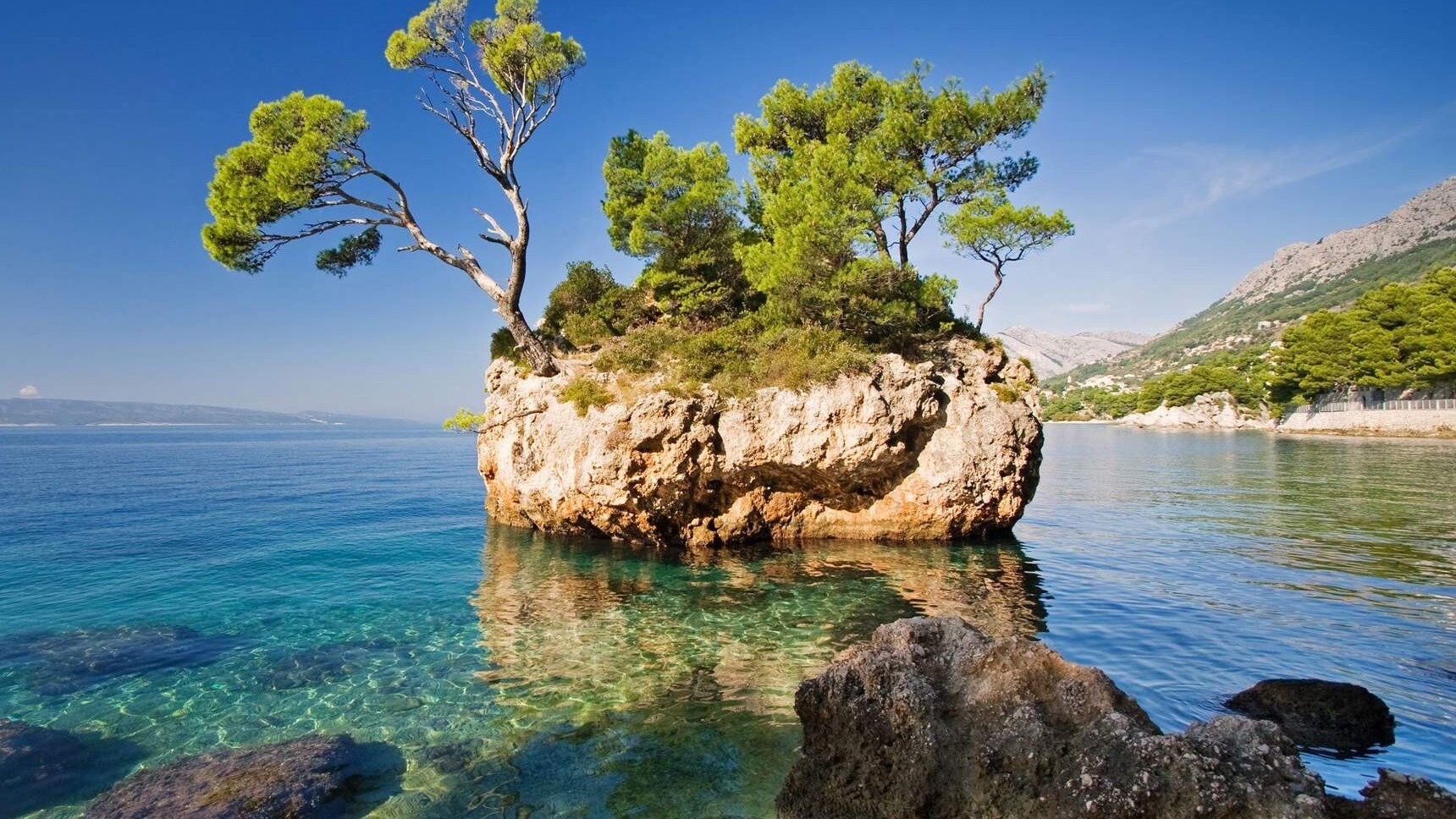 Croatia has been nominated for prestigious awards from the British magazines Wanderlust Travel and Food and Travel