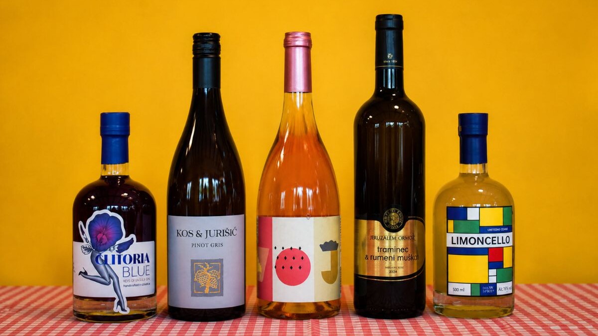 Wine with Pizza! Two gins and three wines paired with one of the world's most popular dishes