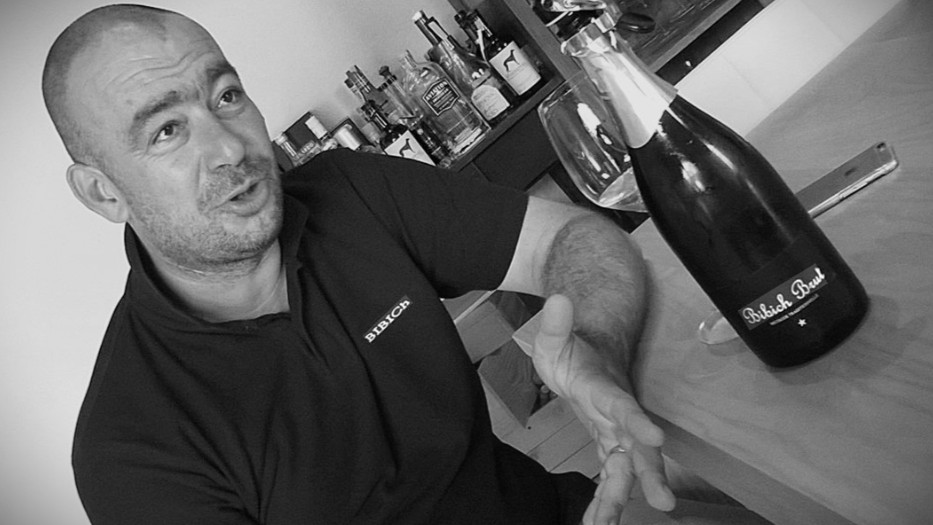 Alen Bibich has left! He prevented debit grape variety from turning into a debacle, and deserves monument 