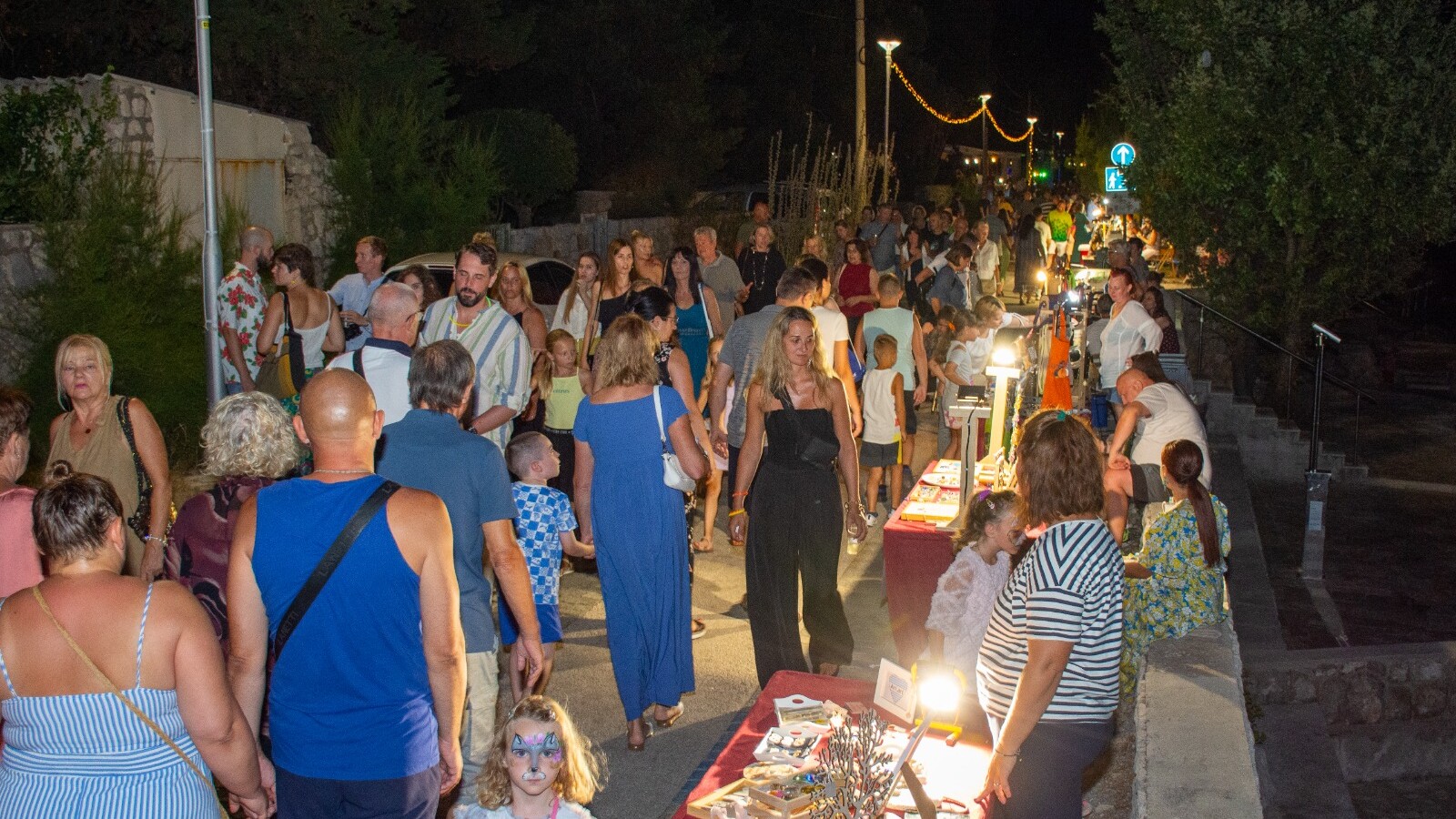 A kilometer-long party in Novi Vinodolski! Lots of music, food and activities for the youngest on Friday, July 24th, from 8 p.m.
